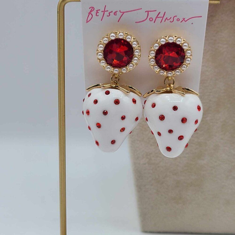 Betsey Johnson Enamel Red Crystal Strawberry Necklace & Earring Set NWT! NEW! - Picture 4 of 12